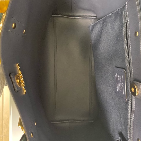 Coach town tote - Picture 4 of 16